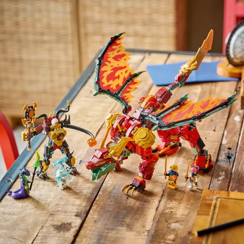 LEGO NINJAGO 71868 Wyldfyre transformuojantis drakono mech (821 dalių)