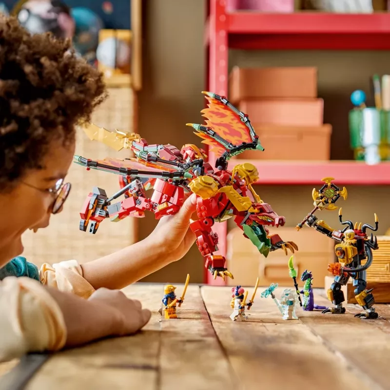 LEGO NINJAGO 71868 Wyldfyre transformuojantis drakono mech (821 dalių)