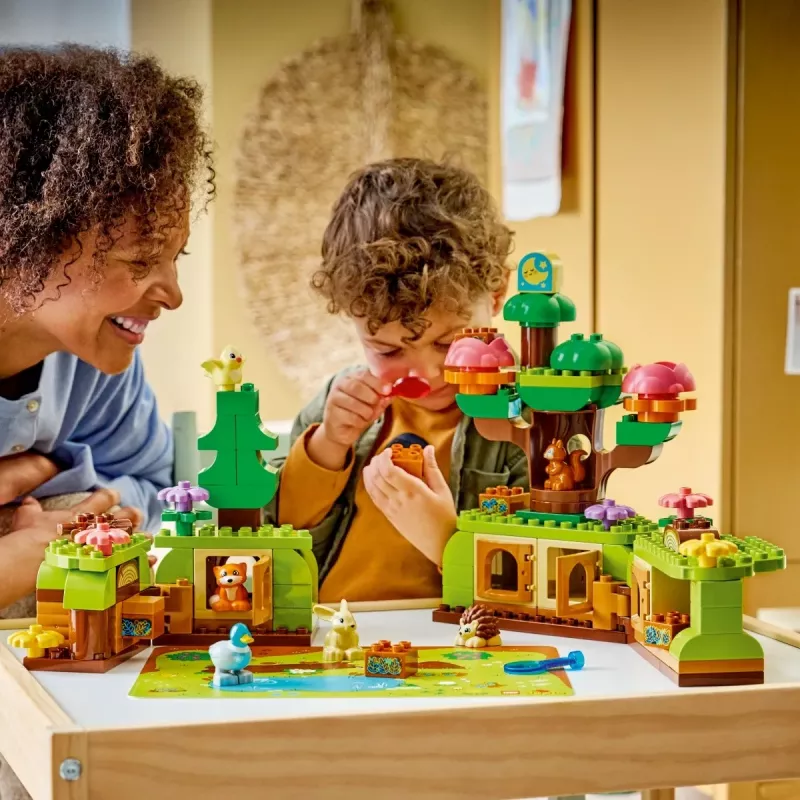 LEGO DUPLO 10480 Atradimų miškas su laukiniais gyvūnais (131 detalė)