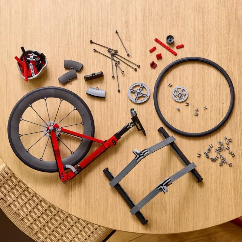 LEGO Icons 11380 Dviračio modelis „Plento dviratis“, 1015 dalių, nuo 18 metų