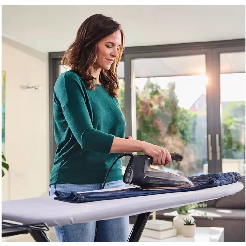 Braun FI7276BK Steam Iron - 2700W, EloxalPlus 3D BackGlide Soleplate, 230 g/min Steam Boost, Black