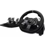 Logitech G920 Driving Force Racing Wheel su pedalais