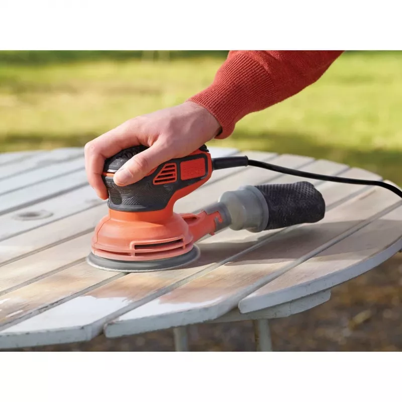 BLACK+DECKER atsitiktinio judesio orbitinis šlifuoklis 240 W, 125 mm, 230 V
