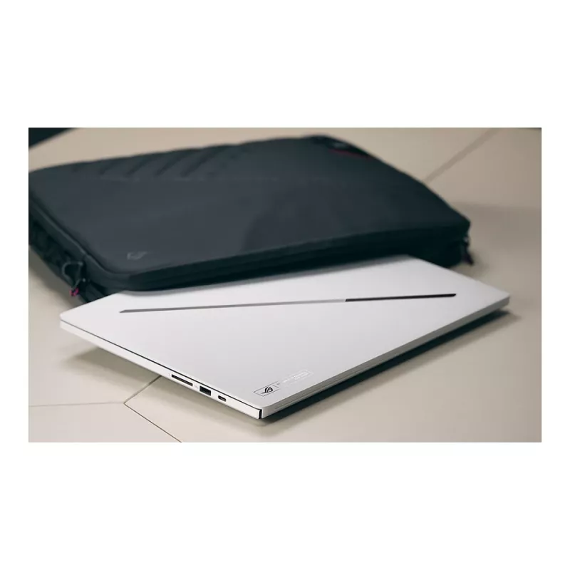 ASUS ROG Zephyrus G16 GU606AP-TB039W žaidimų nešiojamas kompiuteris, 16 colių WQXGA OLED 240Hz, Intel Core Ultra 9 386H, GeForce RTX 5070 8GB, 32GB LPDDR5x, 1TB SSD, Windows 11 Home, vokiška QWERTZ klaviatūra