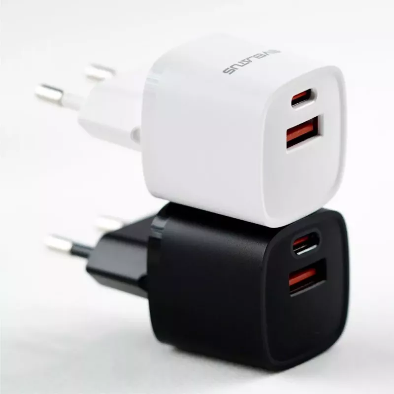 Evelatus USB-A and USB-C 30W Max EU Charger Black