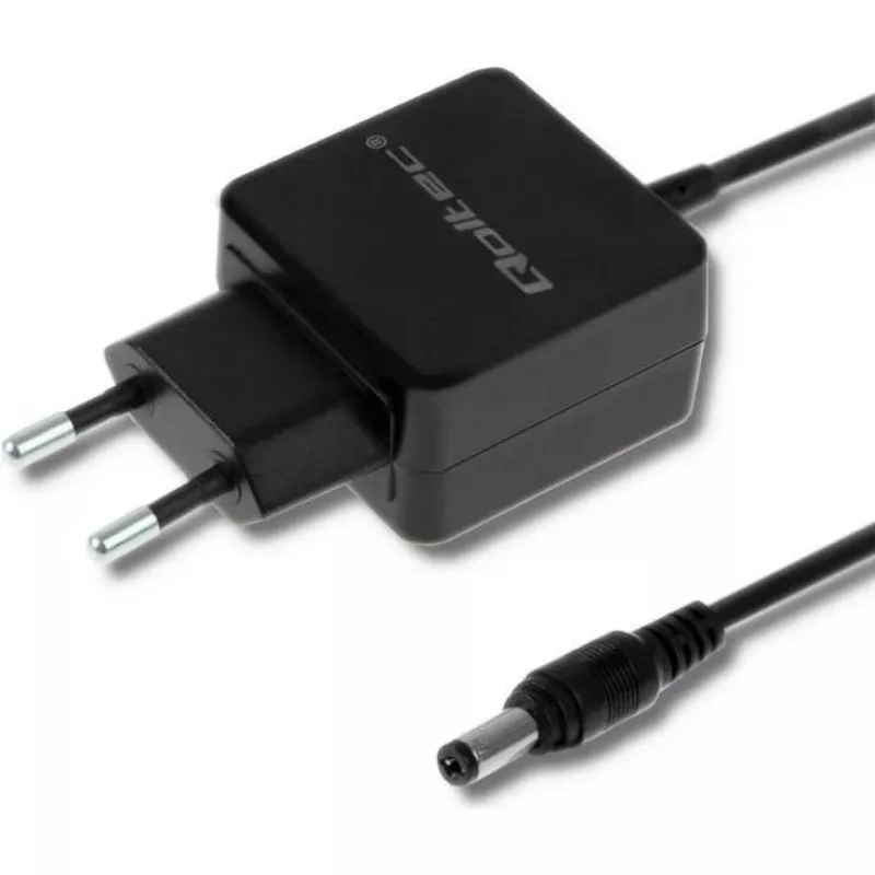 Universalus maitinimo adapteris 15W su 7 kištukais