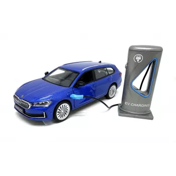 PULIO 1:35 Skoda Superb Combi liejamo metalo modelis su šviesos ir garso efektais