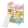 EPOCH Sylvanian Families Trigubos lovos su kopėčiomis - lėlių namelio baldai, 3 pakopų, balta su rožiniais akcentais, su kopėčiomis ir 3 čiužiniais, kūdikių figūrėlėms, nuo 3 metų