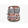Bellroy Tech Kit – Technikos aksesuarų organizatorius (Bronzinė)