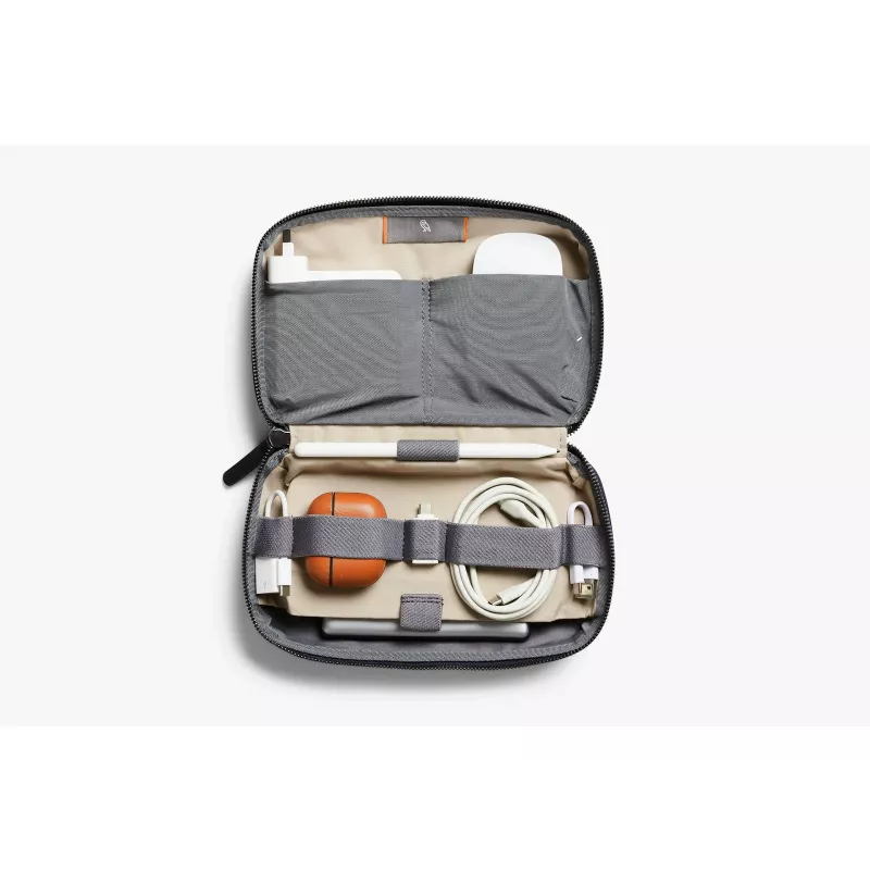 Bellroy Tech Kit - Organizer for Mobile Accessories (Navy)