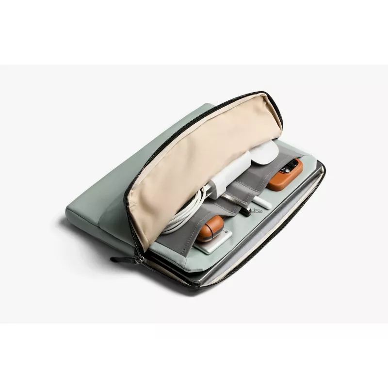 Bellroy Laptop Caddy 16 – Dėklas nešiojamam kompiuteriui 16 colių (eukalipto spalvos)