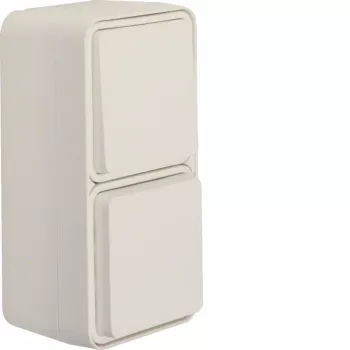 Hager WNC080B Perjungimo jungiklis su SCHUKO kištukiniu lizdu, su uždedamu dangteliu, paviršinis montavimas, vertikalus, Polar White