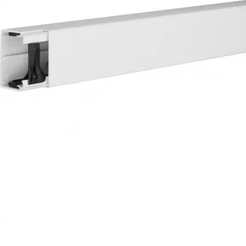 Hager kabelių kanalas LFH4006009016 Halogen-Free 40x60mm eismo baltumo 2m