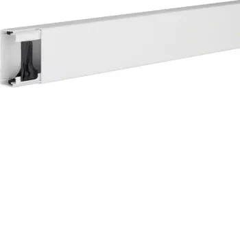 Hager LF3006009016 Kabelinis kanalas 30x60mm eismo baltos spalvos (RAL 9016) 2m