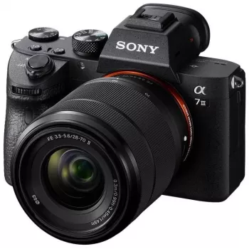 Sony Alpha ILCE-7 Mark III + Sony SEL 28-70mm f/3.5-5.6 OSS II veidrodinis fotoaparato rinkinys