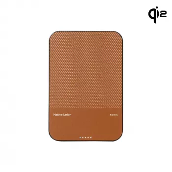 Native Union (Re)Classic Qi2 Power Bank - Magnetinis Power Bank 5000 mAh, suderinamas su MagSafe ir Qi2, USB-C į USB-C kabelis 15 cm (Tan)