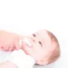 BRUSH BABY higieninės servetėlės dantenoms su ramunėlėmis ir ksilitoliu 0–16 mėn., 20 vnt.