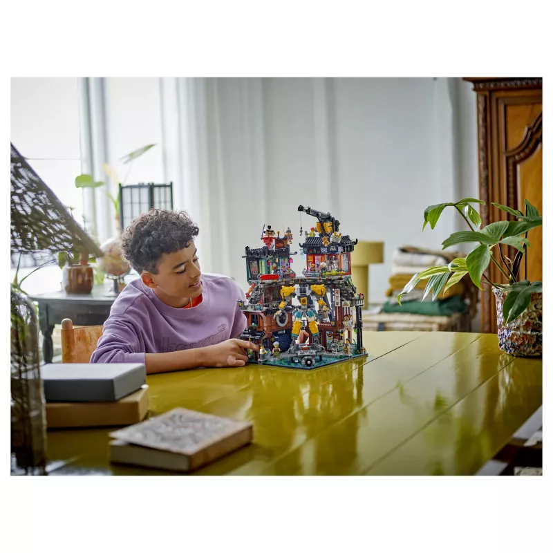 LEGO Ninjago 71837 Mech Battle in the City