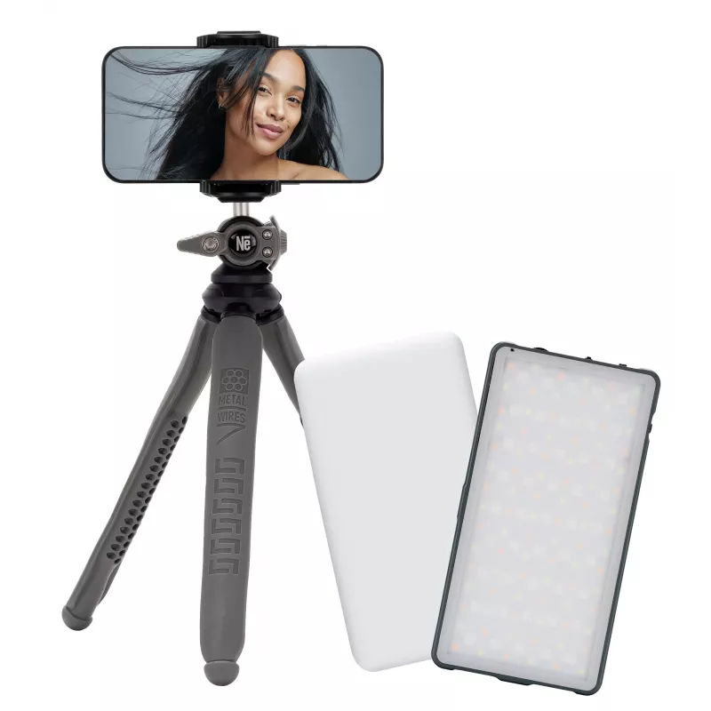 Newell Rangha Set LED RGB-W Panel Light with Diffuser and Tripod