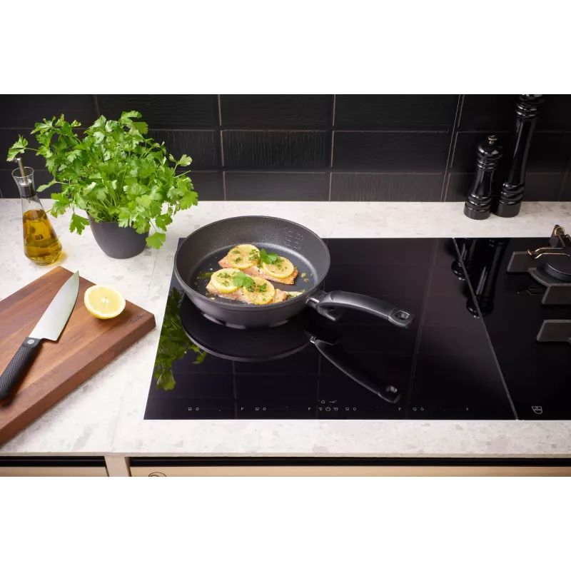 Fissler Adamant Comfort keptuvių rinkinys 28cm + 24cm, nelimpantis, tinkamas indukcijai, 2 dalių
