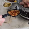 Giles & Posner EK1872GV2VDE Stalo akmeninis raclette grilis - 1200W, tinka 8 asmenims, juoda/pilka