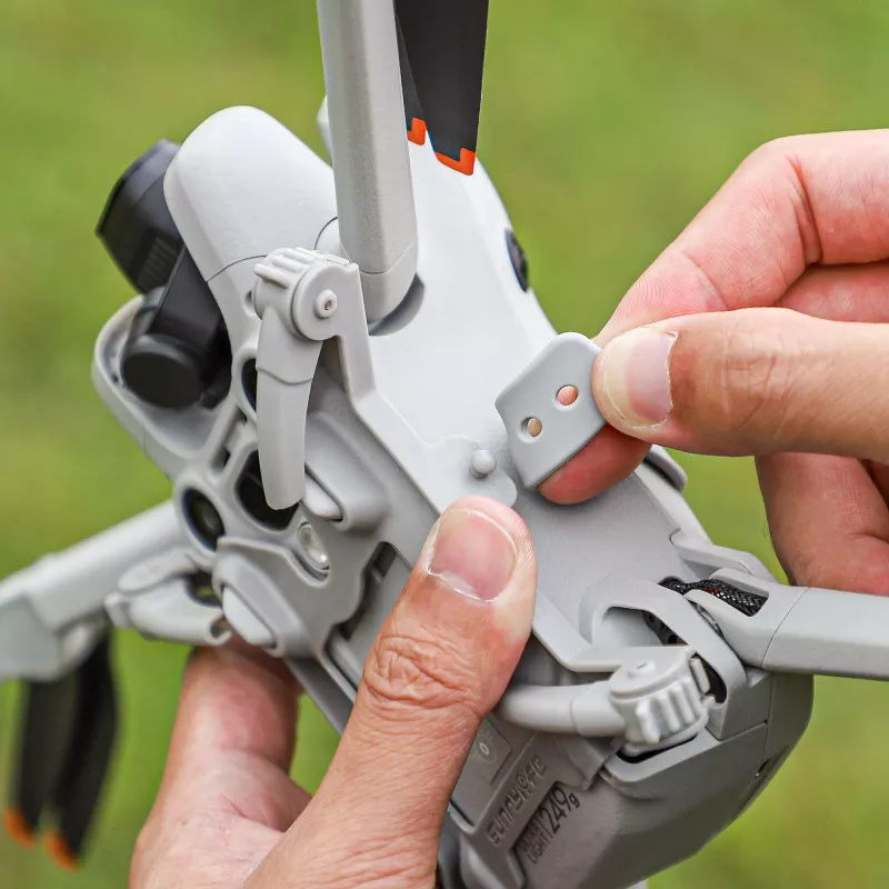 SUNNYLIFE Landing Gear Extensions for DJI Mini 4 Pro - Height Increase 30mm, Quick-Release Snap-On, Anti-Slip Pads (Grey) N4P-LG700
