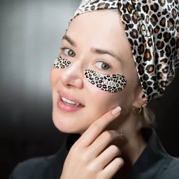 GLOV The Lazy Luxe Duo Reusable Silicone Eye Pads and Satin Sleeping Cap Set