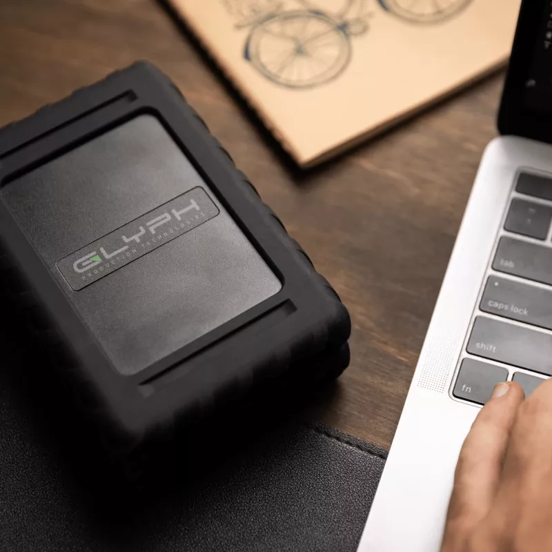 Glyph BlackBox Plus - 1000 GB - USB Type-C - 3.2 Gen 1 (3.1 Gen 1) - 560 MB/s - Juoda
