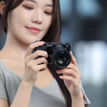 Ulanzi 27mm f/2.8 Autofocus Prime Lens Sony E-Mount APS-C (F169)
