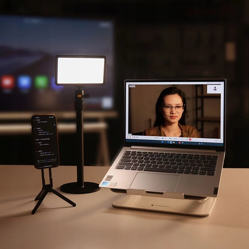ULANZI K6500 9W RGB LED vaizdo įrašų užpildymo šviesa su magnetiniu laikikliu, „Bluetooth“ programėlės valdymu, OLED ekranu