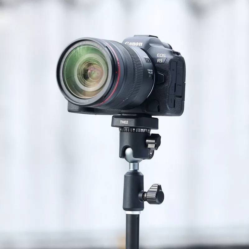 ULANZI F38 Quick Release Mount Adapter su 16mm Spigot ir 12mm Pin Receiver, 1/4 inch-20 Sraigtas, Juodas