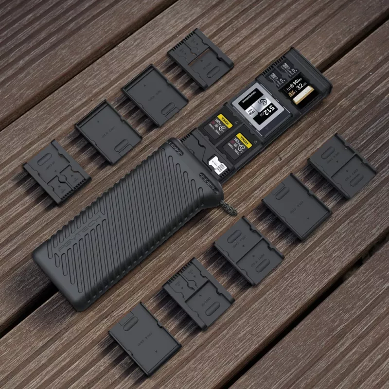 PGYTECH CreateMate Memory Card Case su USB-C kortelių skaitytuvu, Space Gray