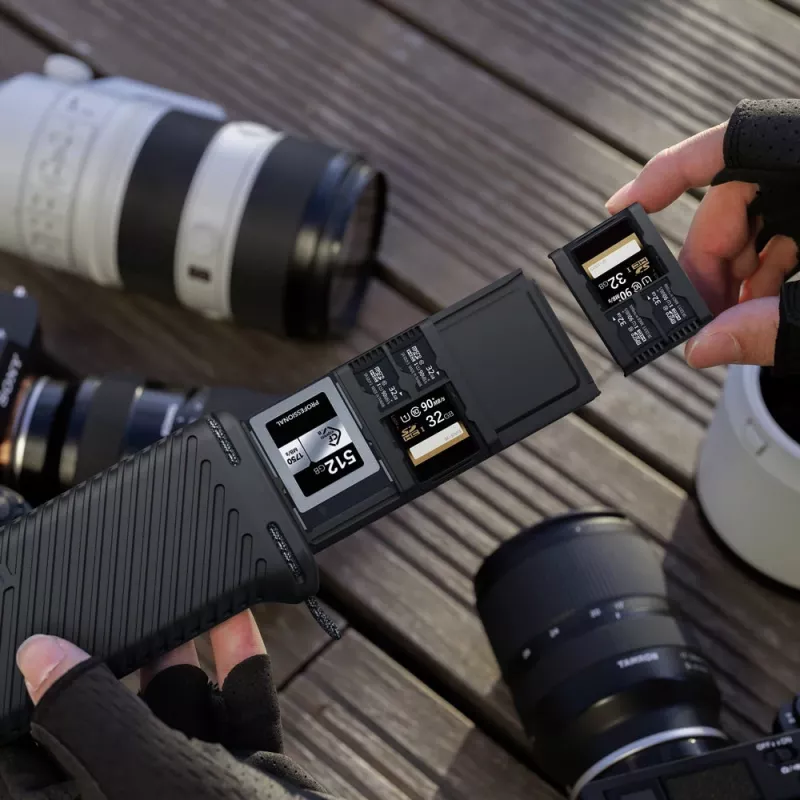 PGYTECH CreateMate Memory Card Case su USB-C kortelių skaitytuvu, Space Gray