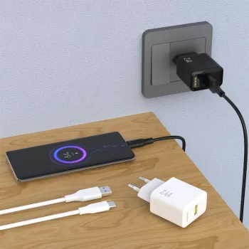 Dudao A23TEU 12W USB-A sieninis įkroviklis su 1m USB-A į USB-C laidu, baltas