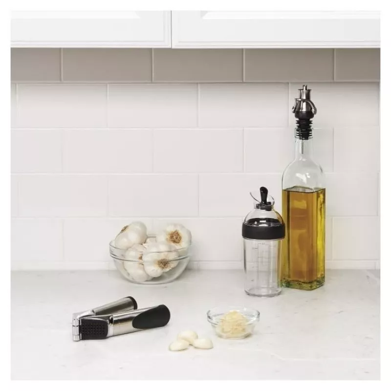 OXO Good Grips Salotų Padažo Plaktuvas 236ml Juodas