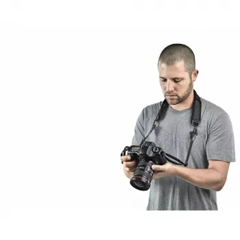 Manfrotto Pro Light Camera Strap PL su greito atsegimo sistema, juoda