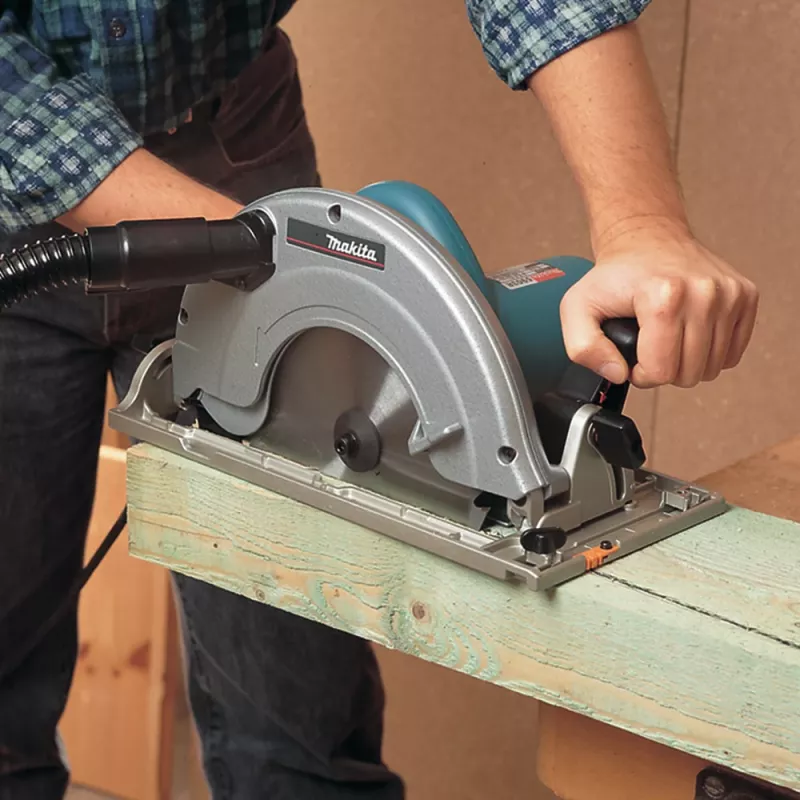 Makita 5903R Diskinis pjūklas 2000W 235mm