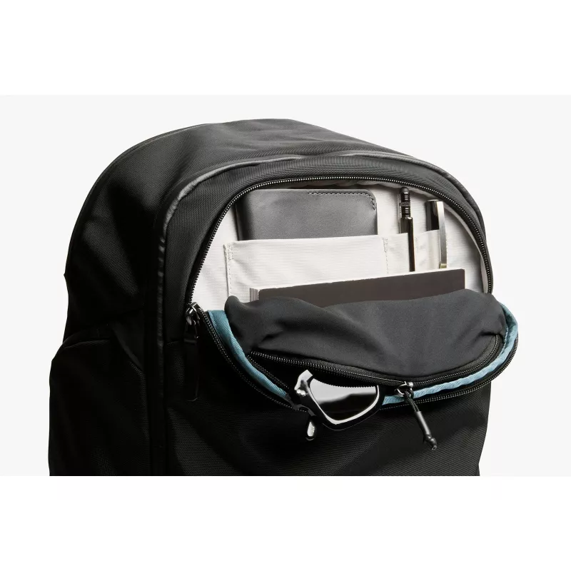 Bellroy Transit Workpack Pro 22L kuprinė su skyriumi nešiojamam kompiuteriui (Juoda)