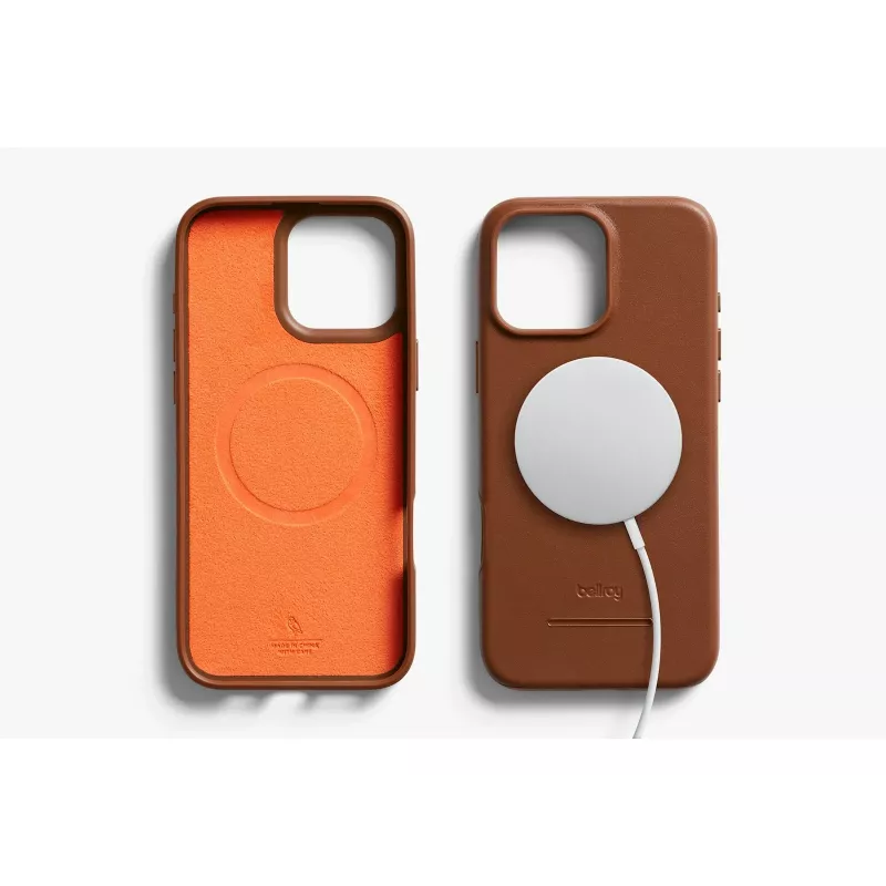 Bellroy Leather Case with Magnetic Wallet, skirtas iPhone 16 Pro Max, ruda