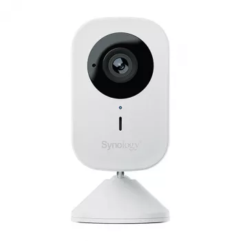 Synology CC410W 4MP AI varoma Wi-Fi kubo kamera su 360° panoraminiu vaizdu, dvipusiu garsu, IP67, PoE