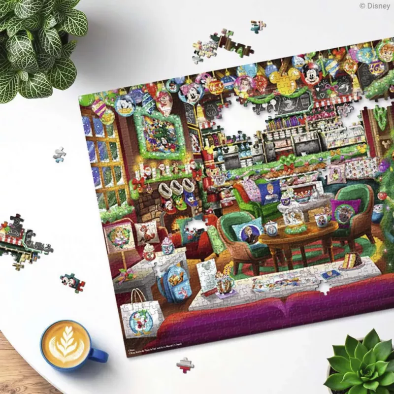 Ravensburger Puzzle Disney Christmas Cafe (1000 dalių)