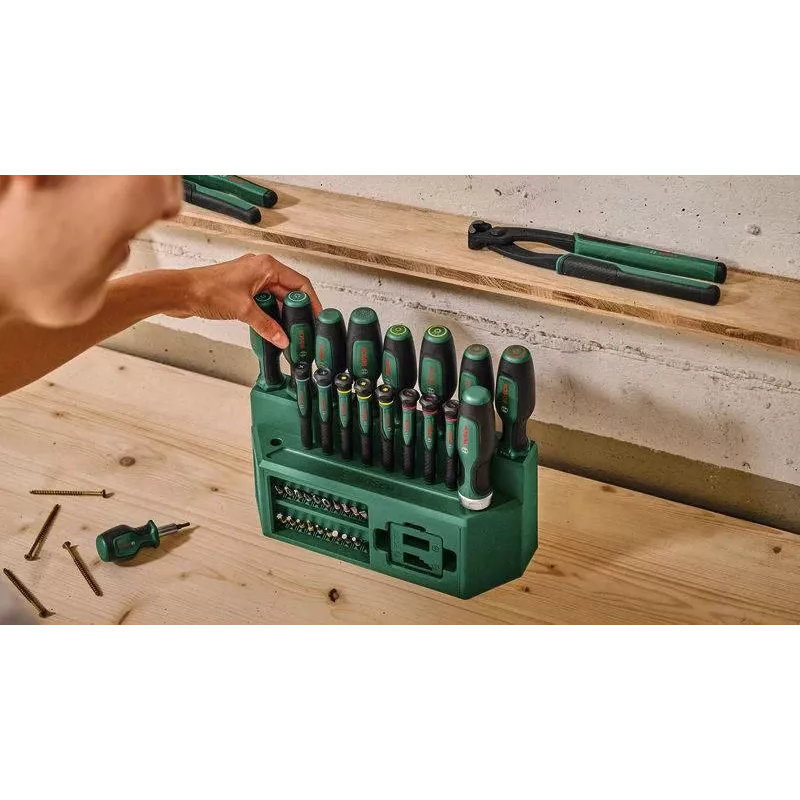 BOSCH mišrus atsuktuvų rinkinys 39 vnt. su stovu, žalia/juoda