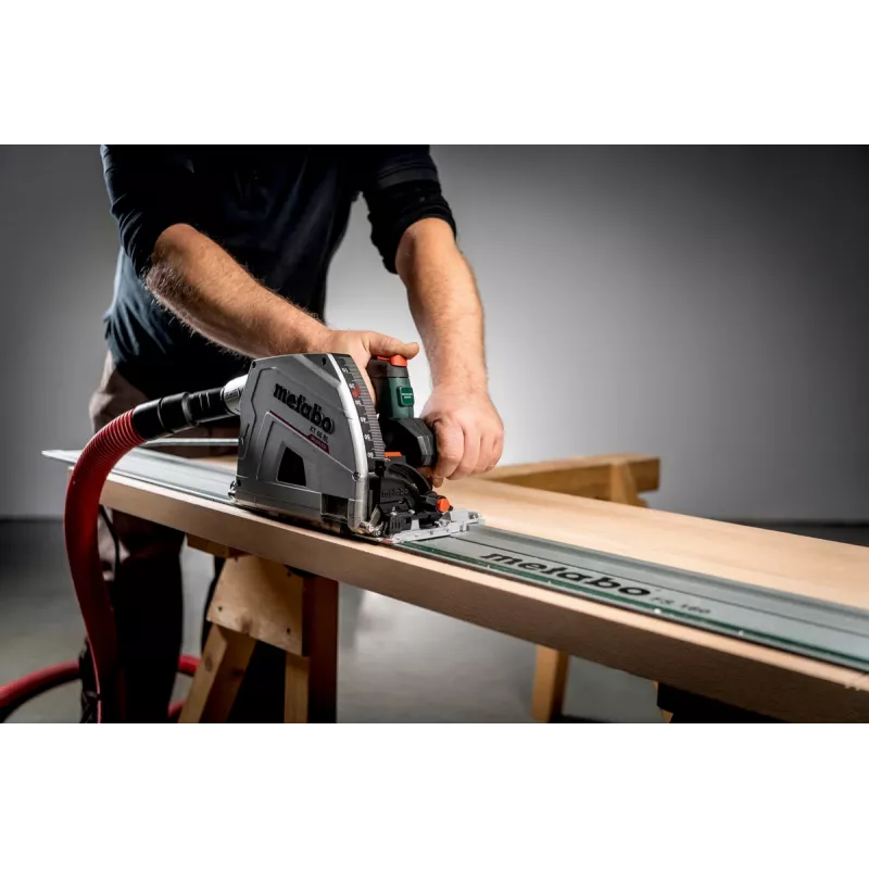 Metabo KT 66 BL 1200 W bešepetė diskinė pjūklas, 190 mm diskas, 66 mm pjovimo gylis, su dėklu