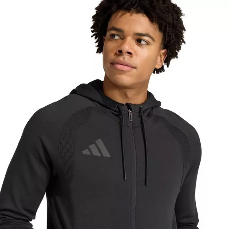 adidas Tiro 26 Travel Sweat gobtuvas vyrams - juoda KF6075 M