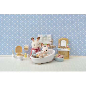 Sylvanian Families Country Style vonios baldų rinkinys - 17 dalių, balta/mėlyna/rožinė