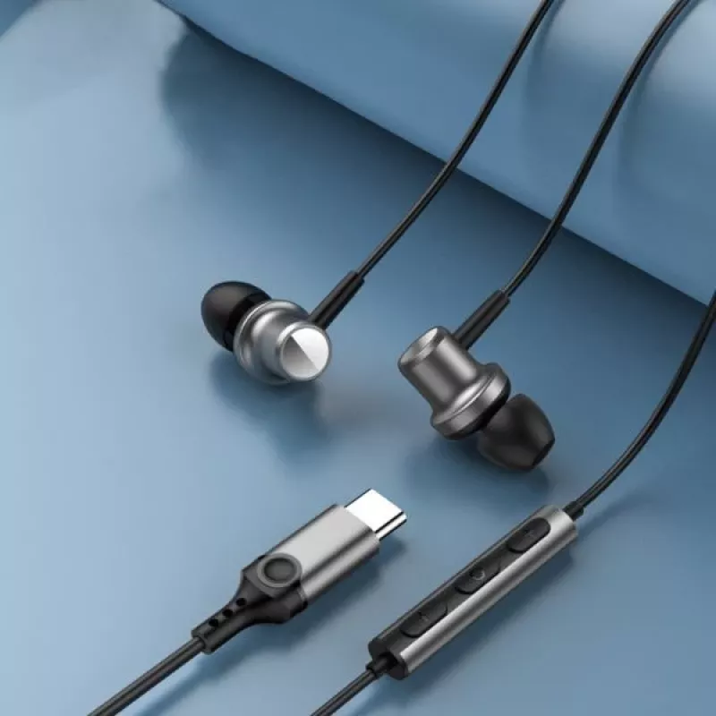 Beline SK193 USB-C į ausis įdedamos ausinės, juodos