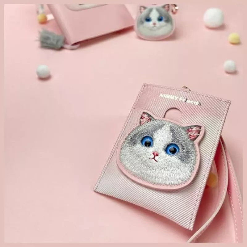 NIMMY Big Eyed Pet 2.0 Cat Pink PU odinis kortelių laikiklis su 6 kortelių lizdais, monetų kišene ir užtrauktuku