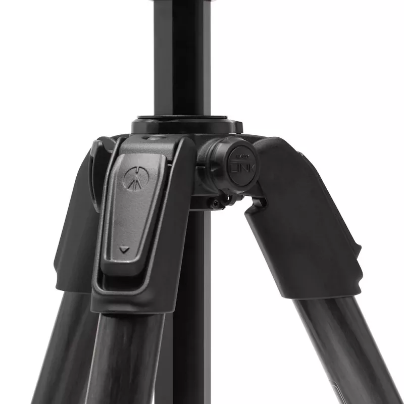 Manfrotto 055 anglies pluošto video trikojis su 502AH skysčio galvute