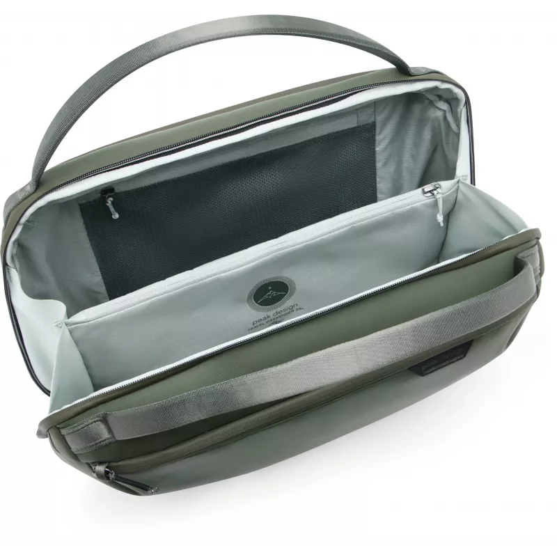 Formos išlaikantis savaitgalio krepšys duffel stiliaus Peak Design Travel Weekender 25L, Sage (BTRW-25-SG-2)