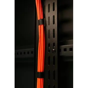 DSIT vertikalus kabelių valdymo skydas 18U 30 cm pločio, juodas (DS-CABLETRAY-18U-30)
